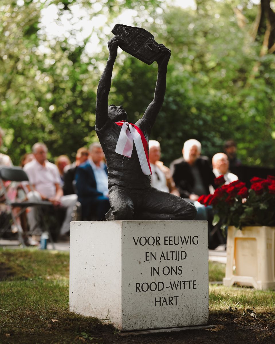Indrukwekkende Herdenkingsdienst FC Utrecht